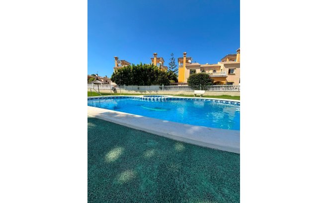 Resale - Villa -
Orihuela Costa - Lomas de Cabo Roig