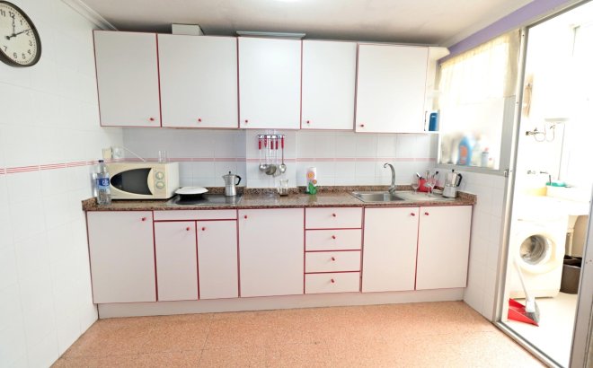 Resale - Apartment -
Torrevieja - Acequion