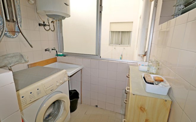 Resale - Apartment -
Torrevieja - Acequion