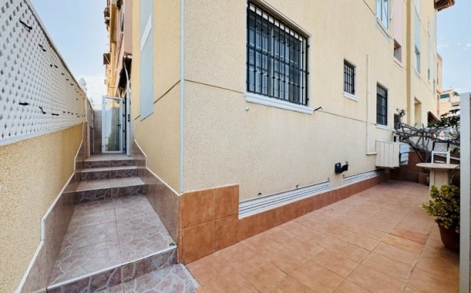 Resale - Apartment -
La Mata - Costa Blanca
