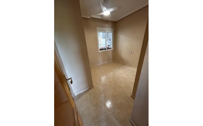 Resale - Apartment -
Torremendo - Costa Blanca