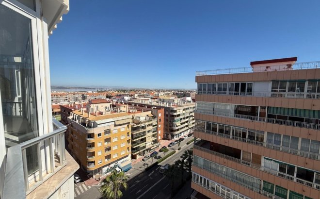 Resale - Apartment -
Playa Del Acequion - Costa Blanca