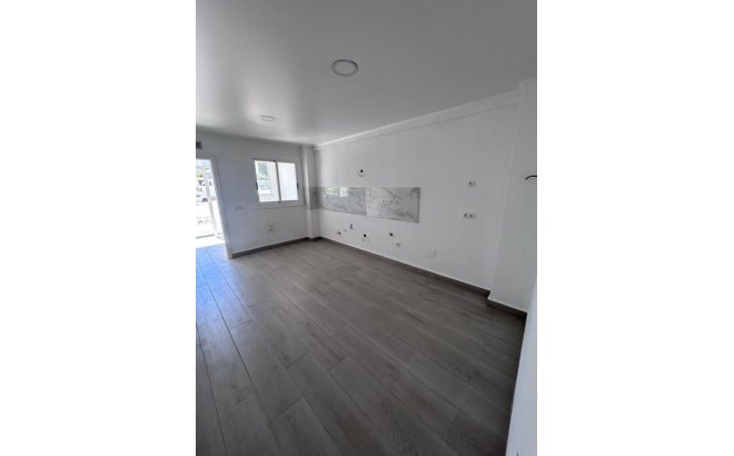 Resale - Dúplex -
Torrevieja - Costa Blanca