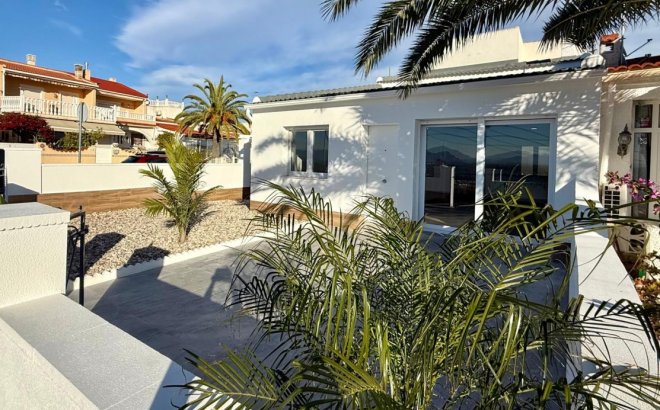 Resale - Semi Detached -
Ciudad Quesada - Costa Blanca