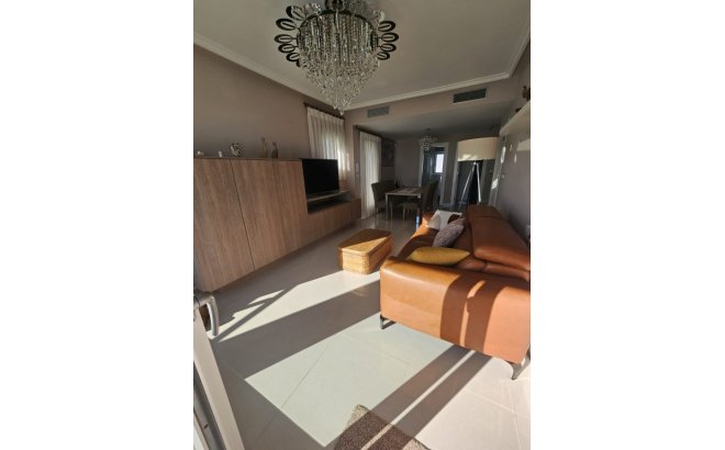 Resale - Semi Detached -
Torrevieja - Costa Blanca