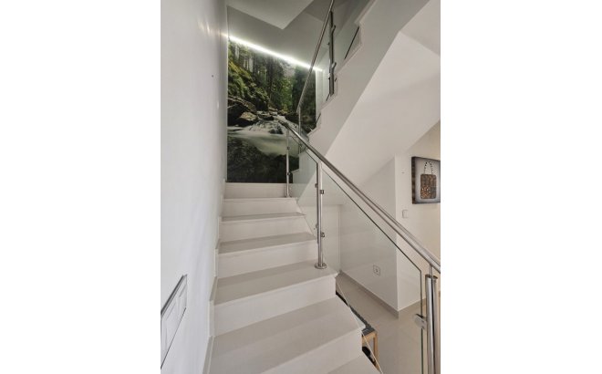 Resale - Semi Detached -
Torrevieja - Costa Blanca