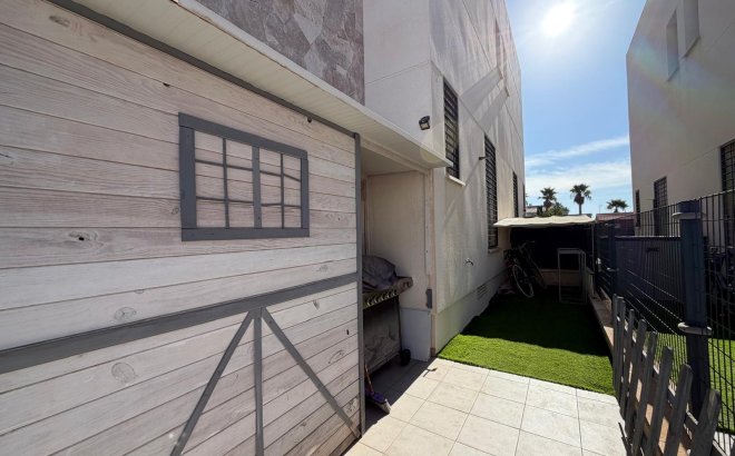 Resale - Town House -
Torrevieja - Aguas Nuevas