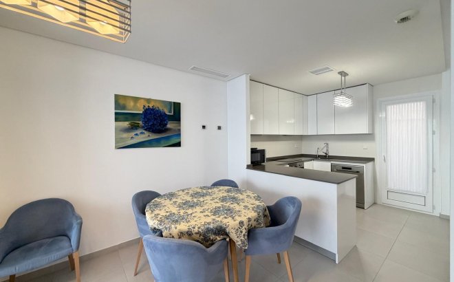 Resale - Town House -
Torrevieja - Aguas Nuevas