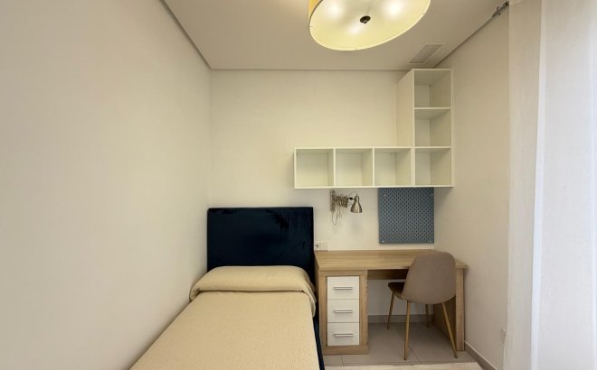 Resale - Town House -
Torrevieja - Aguas Nuevas