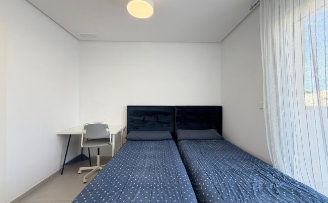 Resale - Town House -
Torrevieja - Aguas Nuevas