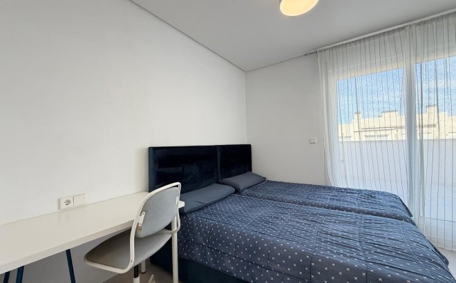 Resale - Town House -
Torrevieja - Aguas Nuevas