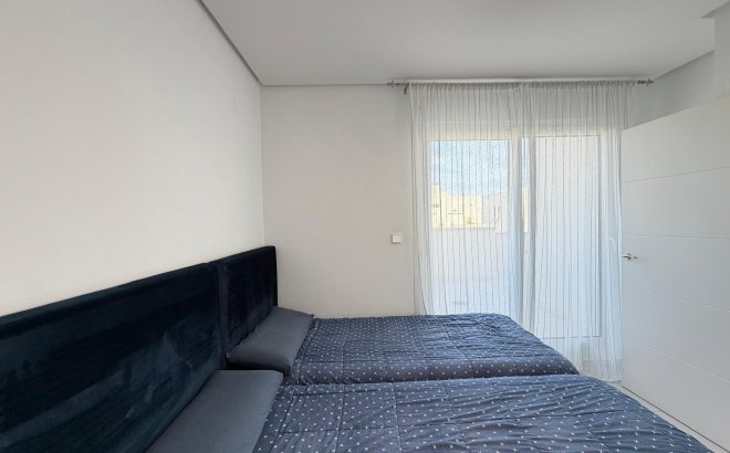 Resale - Town House -
Torrevieja - Aguas Nuevas