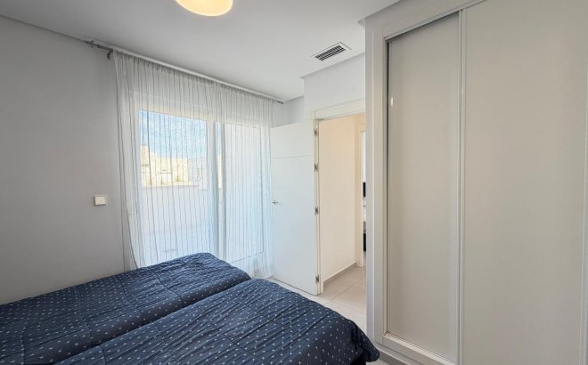 Resale - Town House -
Torrevieja - Aguas Nuevas