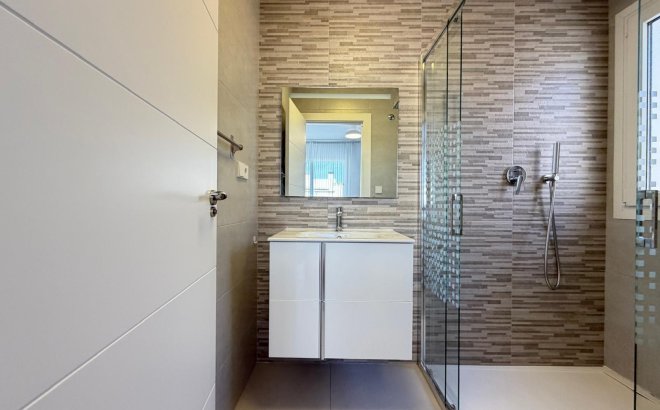 Resale - Town House -
Torrevieja - Aguas Nuevas