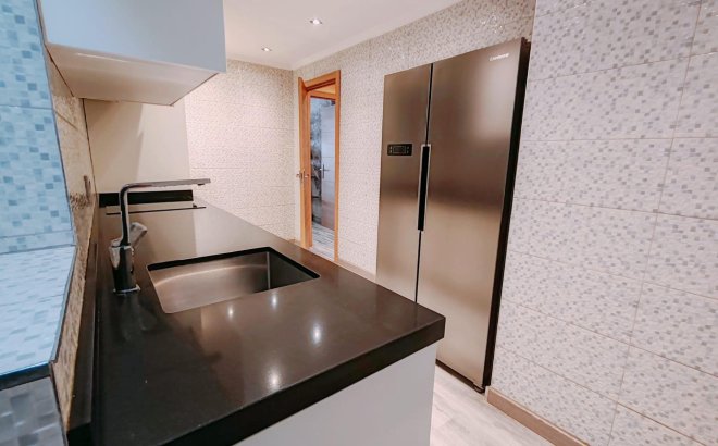 Resale - Apartment -
Torrevieja - Acequion