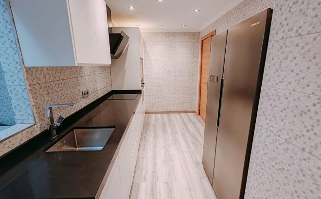 Resale - Apartment -
Torrevieja - Acequion
