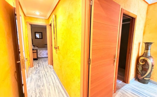 Resale - Apartment -
Torrevieja - Acequion
