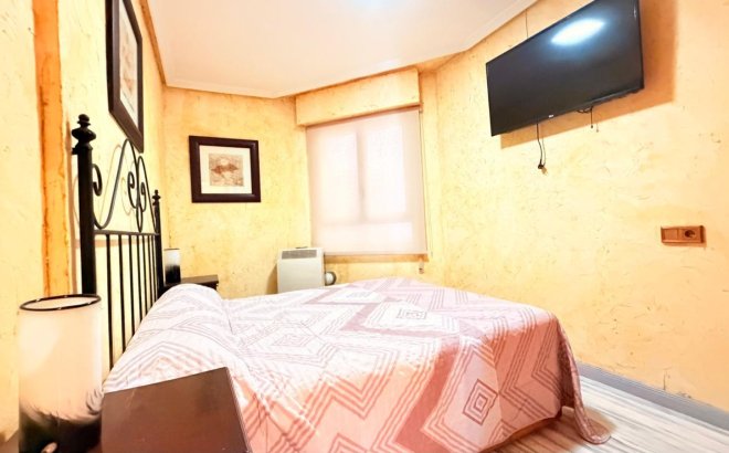 Resale - Apartment -
Torrevieja - Acequion