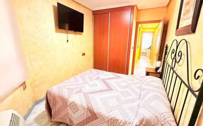 Resale - Apartment -
Torrevieja - Acequion