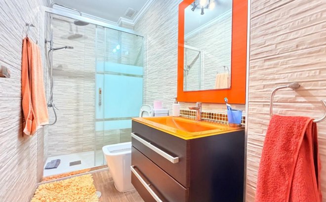 Resale - Apartment -
Torrevieja - Acequion