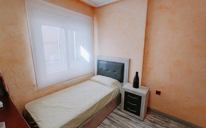 Resale - Apartment -
Torrevieja - Acequion
