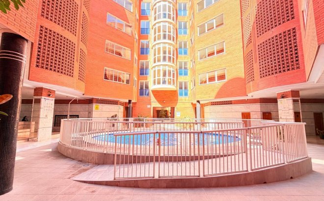 Resale - Apartment -
Torrevieja - Acequion