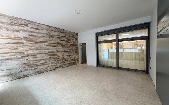 Revente - Appartement -
Torrevieja - Playa del Cura