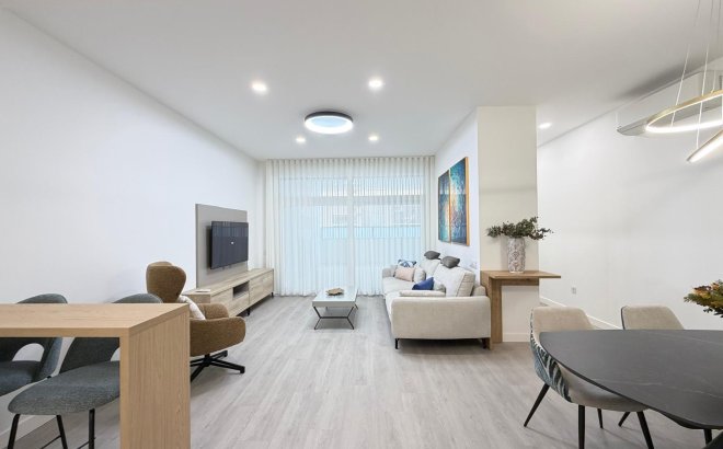 Revente - Appartement -
Torrevieja - Playa del Cura