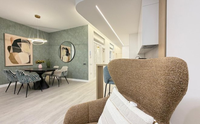 Revente - Appartement -
Torrevieja - Playa del Cura