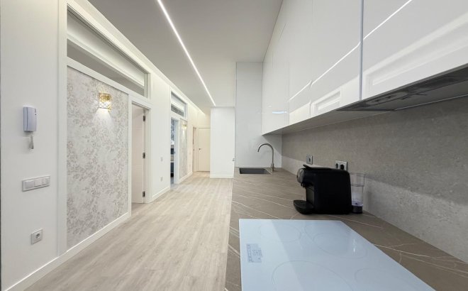 Revente - Appartement -
Torrevieja - Playa del Cura