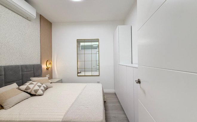 Revente - Appartement -
Torrevieja - Playa del Cura