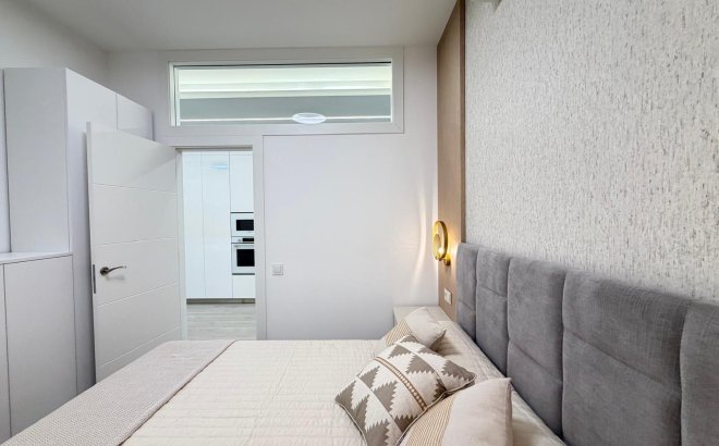 Revente - Appartement -
Torrevieja - Playa del Cura