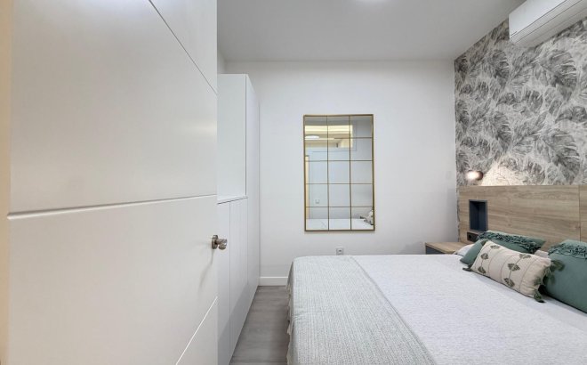 Revente - Appartement -
Torrevieja - Playa del Cura