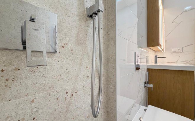 Revente - Appartement -
Torrevieja - Playa del Cura