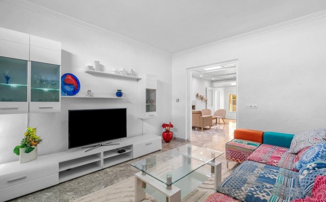 Resale - Villa -
Ciudad Quesada - Costa Blanca