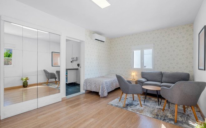 Resale - Villa -
Ciudad Quesada - Costa Blanca