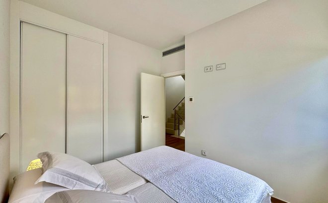 Resale - Villa -
San Miguel de Salinas - Bellavista