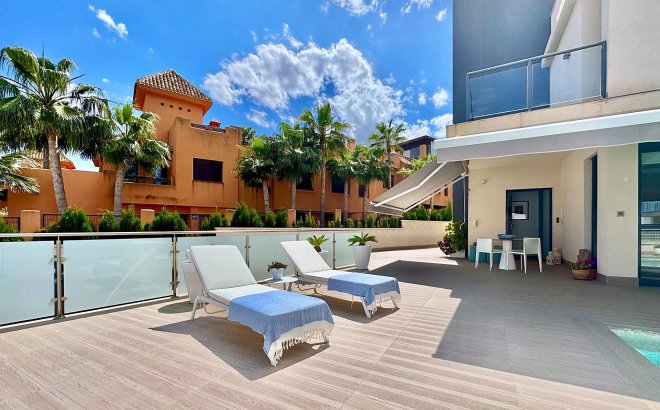 Resale - Villa -
San Miguel de Salinas - Bellavista