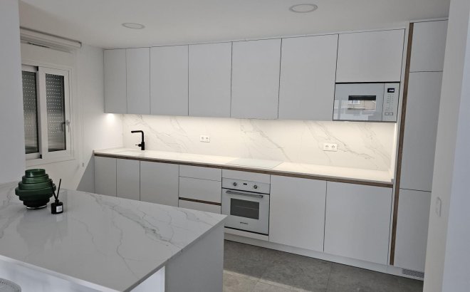Revente - Appartement -
Torrevieja - Torreblanca