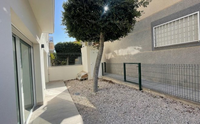 Revente - Appartement -
Torrevieja - Torreblanca