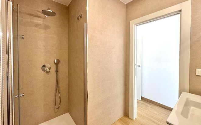 Revente - Penthouse -
Torrevieja - Costa Blanca