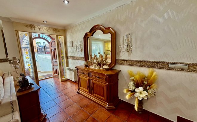 Revente - Town House -
Orihuela Costa - La Zenia