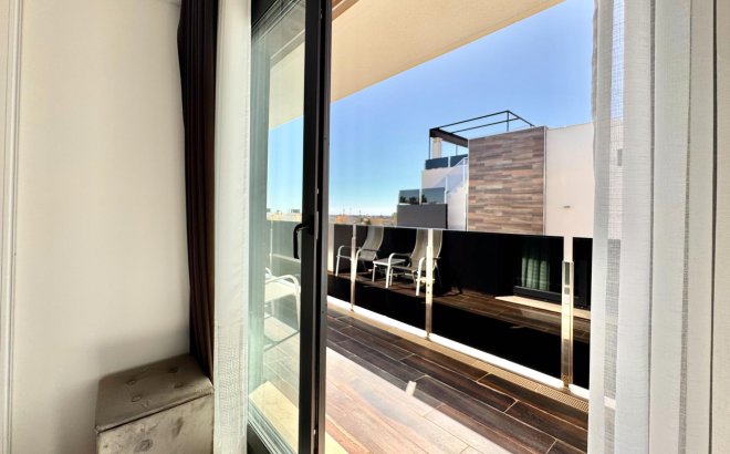Herverkoop - Villa -
Orihuela Costa - Lomas de Cabo Roig