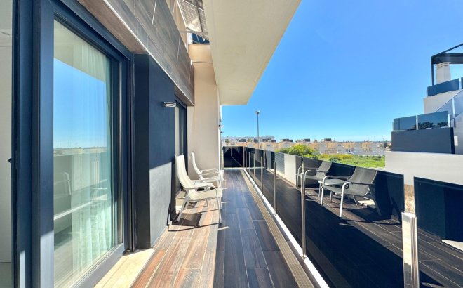 Herverkoop - Villa -
Orihuela Costa - Lomas de Cabo Roig