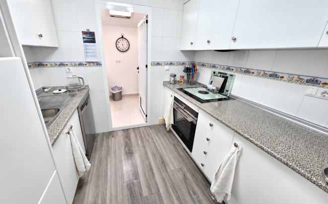 Herverkoop - Appartement -
Vistabella Golf Entre Naranjos - Inland