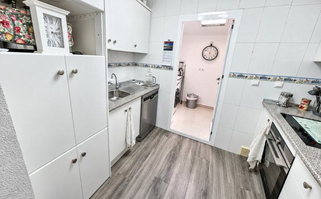 Herverkoop - Appartement -
Vistabella Golf Entre Naranjos - Inland