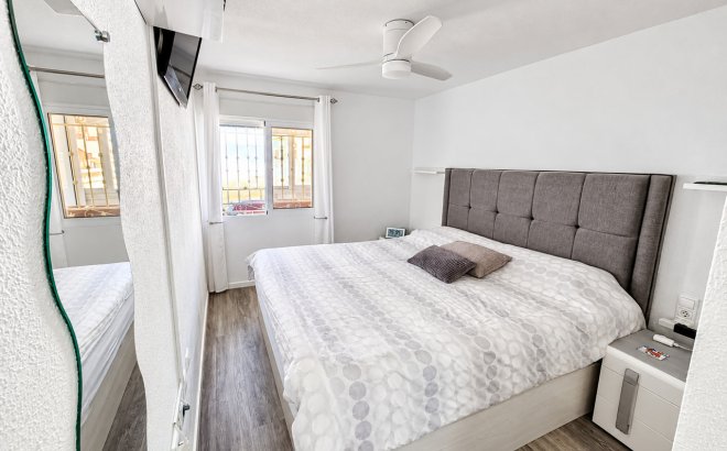 Herverkoop - Appartement -
Vistabella Golf Entre Naranjos - Inland