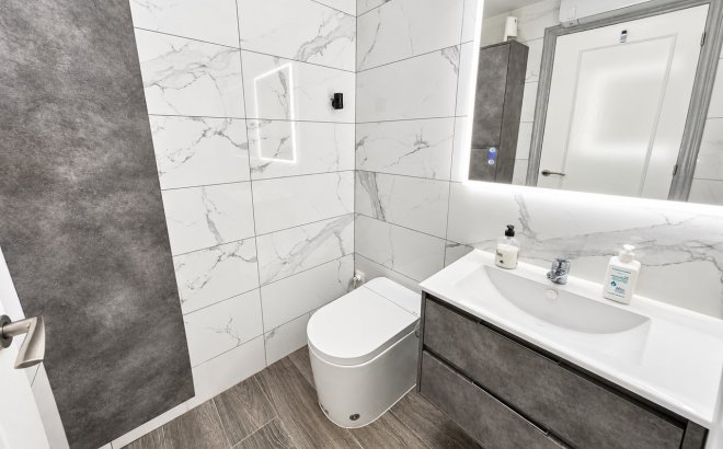 Herverkoop - Appartement -
Vistabella Golf Entre Naranjos - Inland