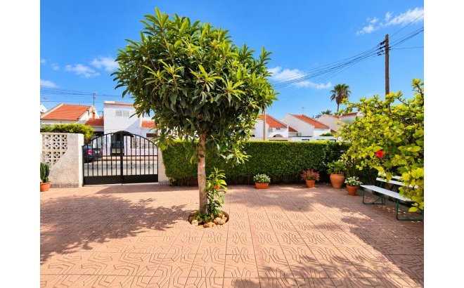 Revente - Town House -
Torrevieja - Costa Blanca
