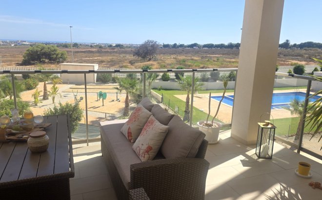 Revente - Appartement -
Villamartin - Costa Blanca